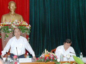 Deputy Prime Minister visits Kon Tum province - ảnh 1